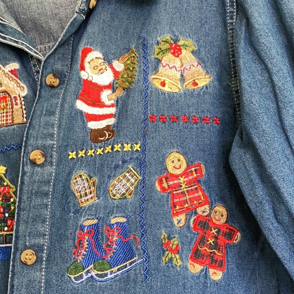 Bobbie Brooks Women’s Denim Holiday Shirt, Medium - Picture 3 of 7